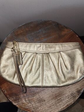 Coach Metallic Gold Wristlet Leather Clutch Purse Pouch Evening Formal Wedding